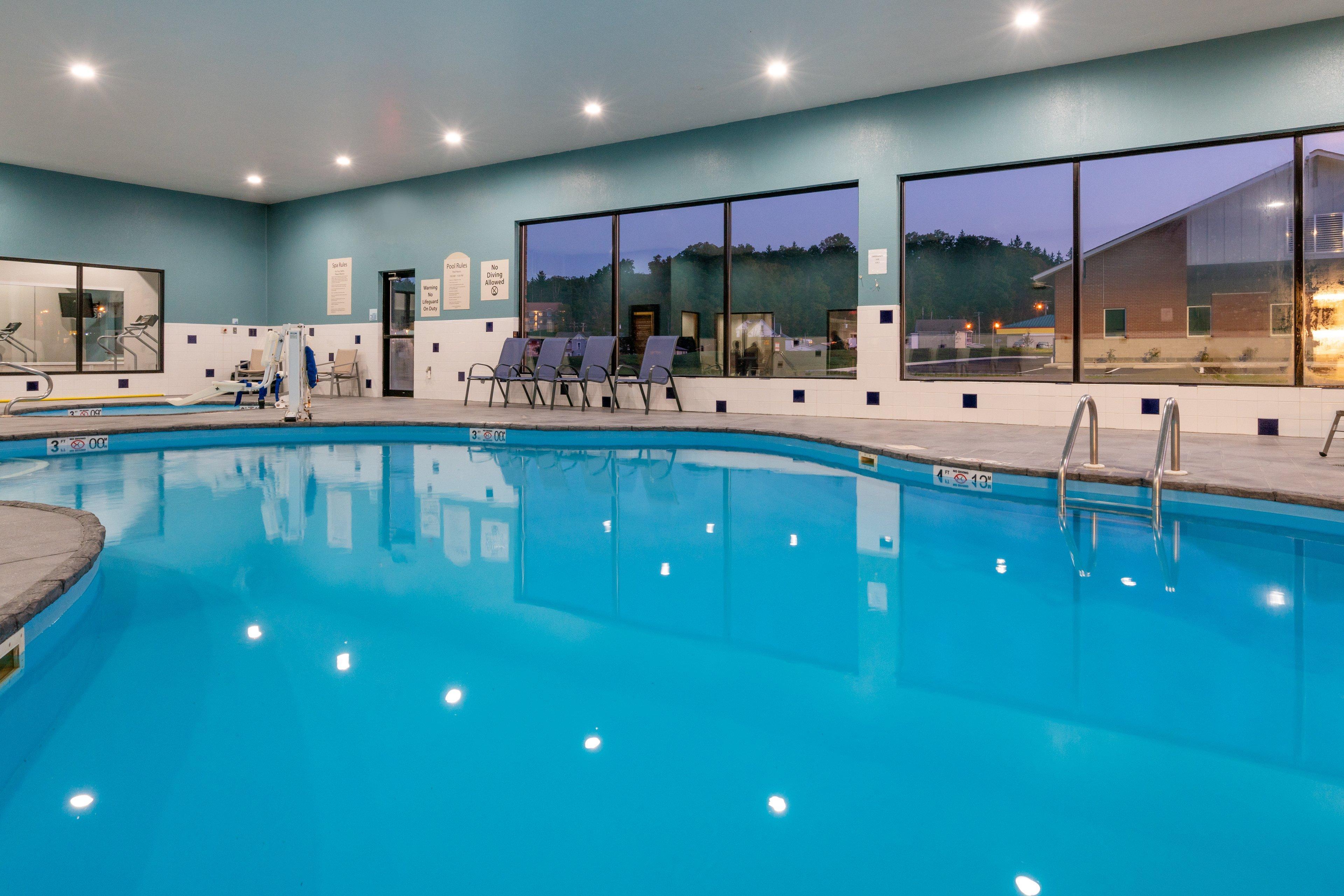 Holiday Inn Express Hotel & Suites Elkins By Ihg Εξωτερικό φωτογραφία