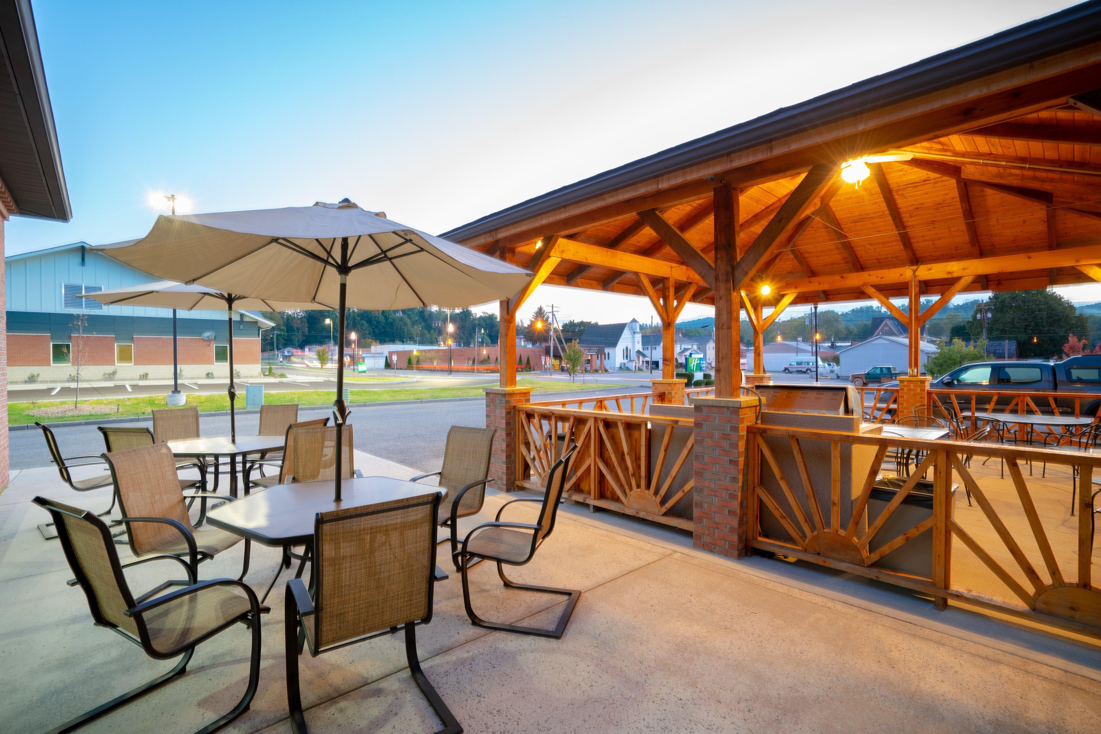 Holiday Inn Express Hotel & Suites Elkins By Ihg Εξωτερικό φωτογραφία