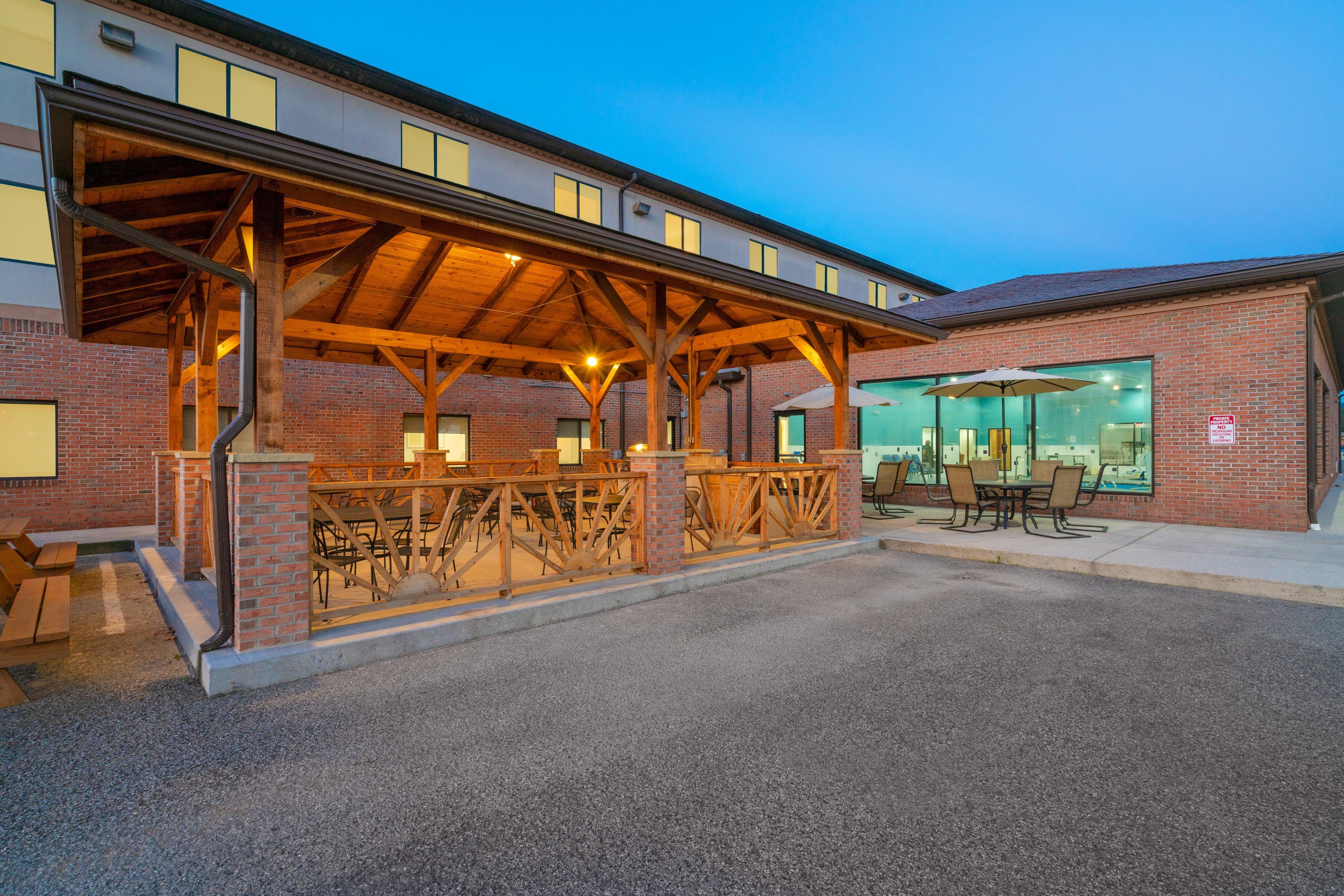 Holiday Inn Express Hotel & Suites Elkins By Ihg Εξωτερικό φωτογραφία